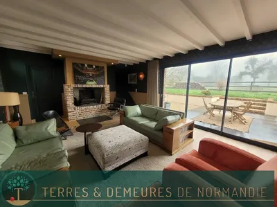 Vente d'une Maison de caractère en briques rénovée, avec jardin, dans la campagne de Pont-l'Evêque 14130