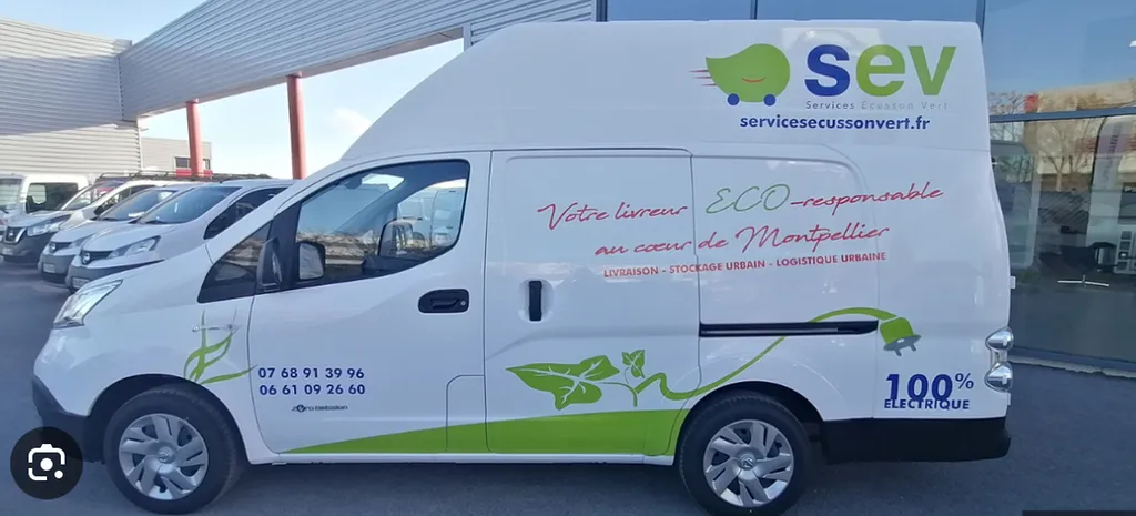 La logistique urbaine : une solution efficace et durable Optimisez vos flux en ville, réduisez les déplacements et assurez des livraisons rapides et fiables, tout en limitant l’impact environnemental.