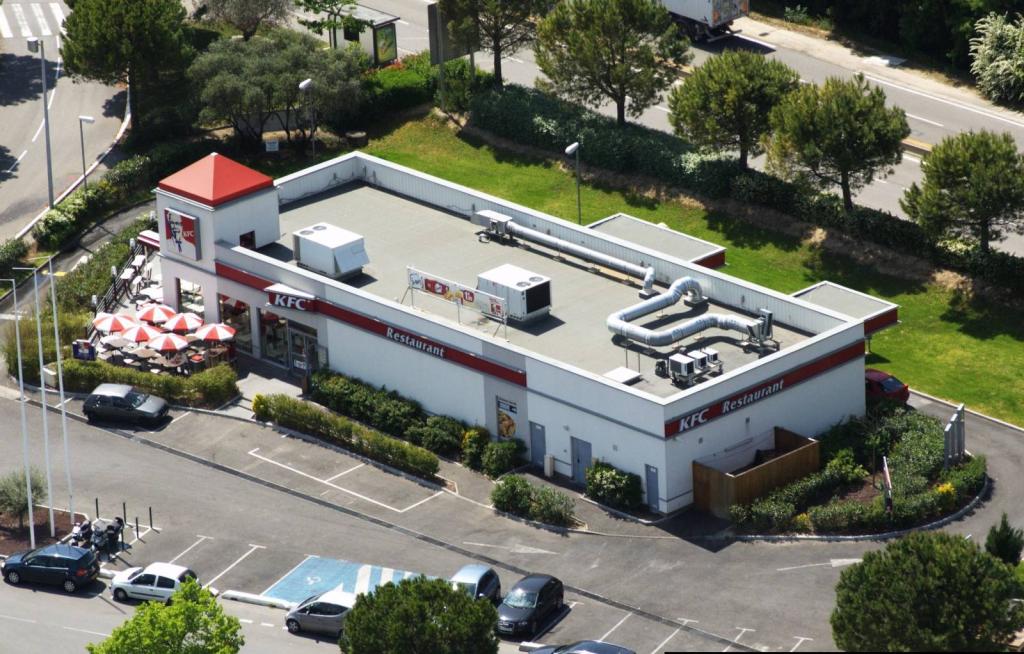 KFC Aubagne - Toiture bac acier + étanchéité SBS FM