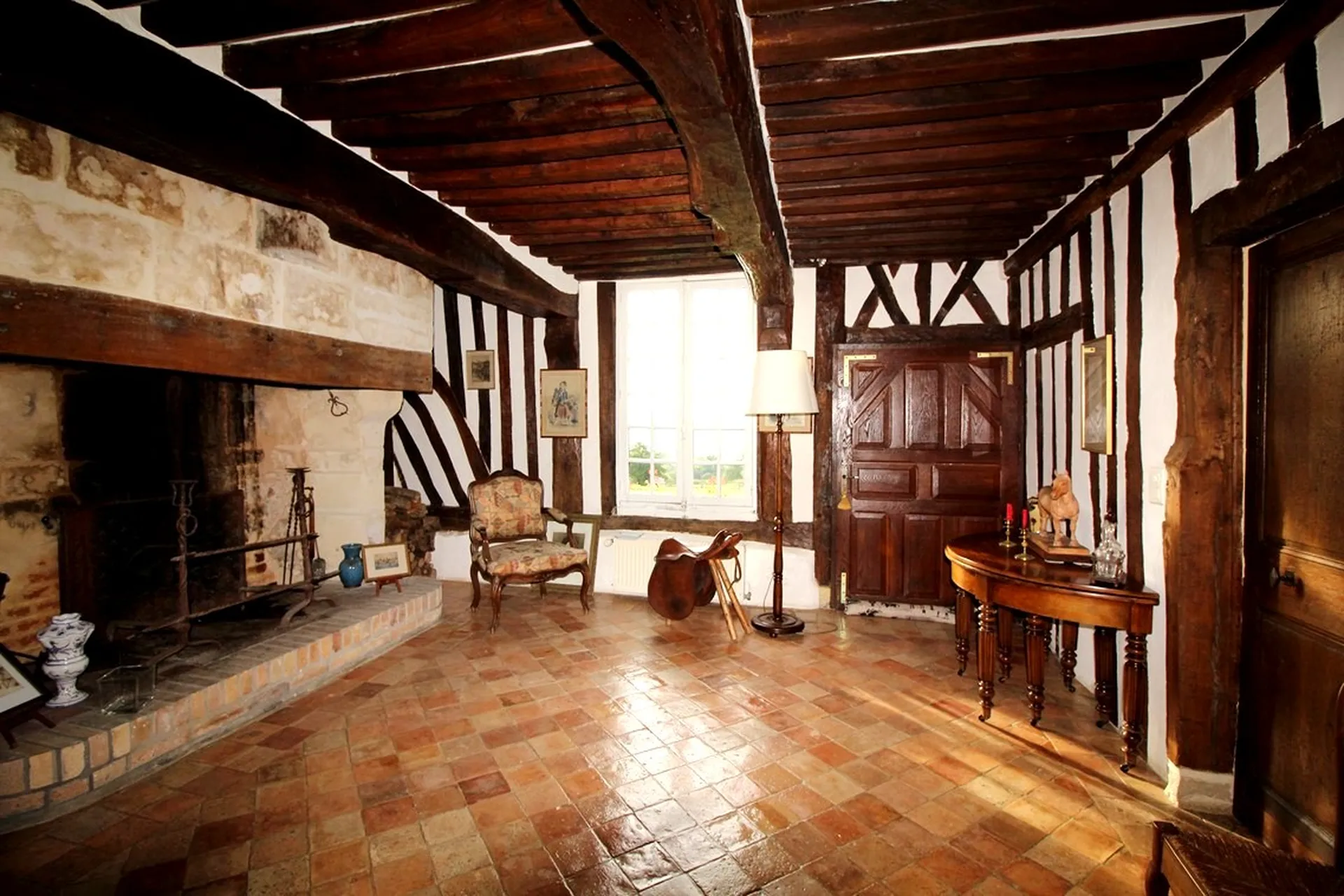 Visiter maison normande pleine de charme avec vue sur la vallée du Pays d’Auge 14