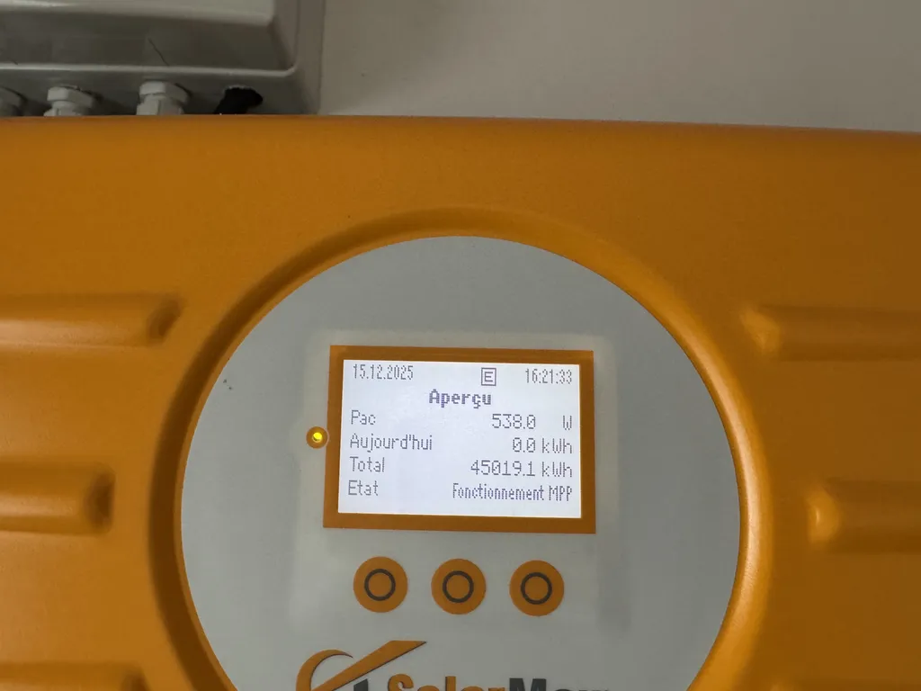 Entretien annuel d'une installation photovoltaïque sur toiture à Saint-Germain-du-Puch (33750)