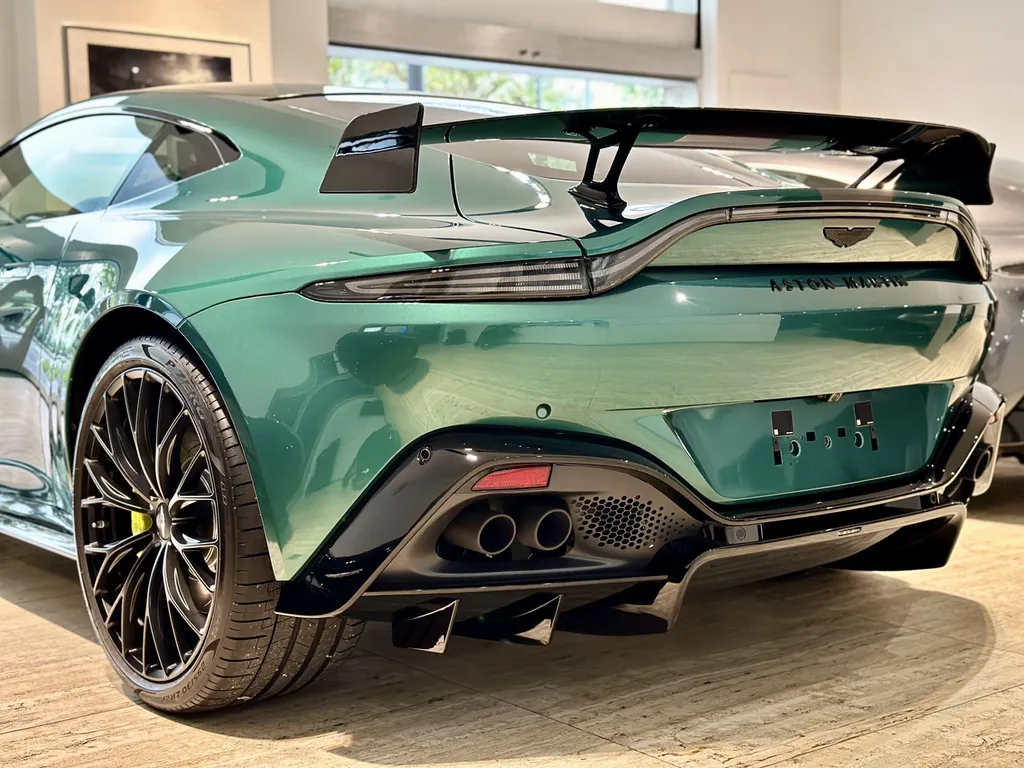 DETAILING film de protection PPF traitement céramique carrosserie Aston Martin Vantage F1 Edition 
