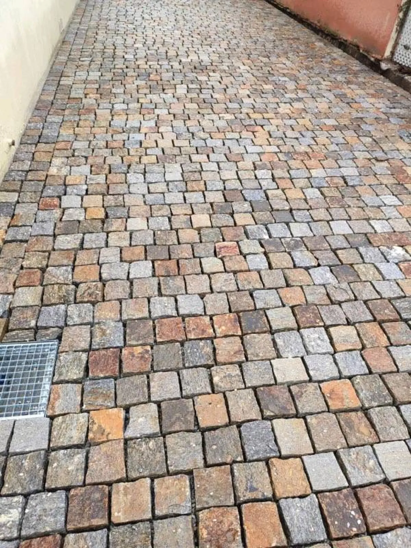 Création d'une allée en pavé sur mesure à Cestas en Gironde