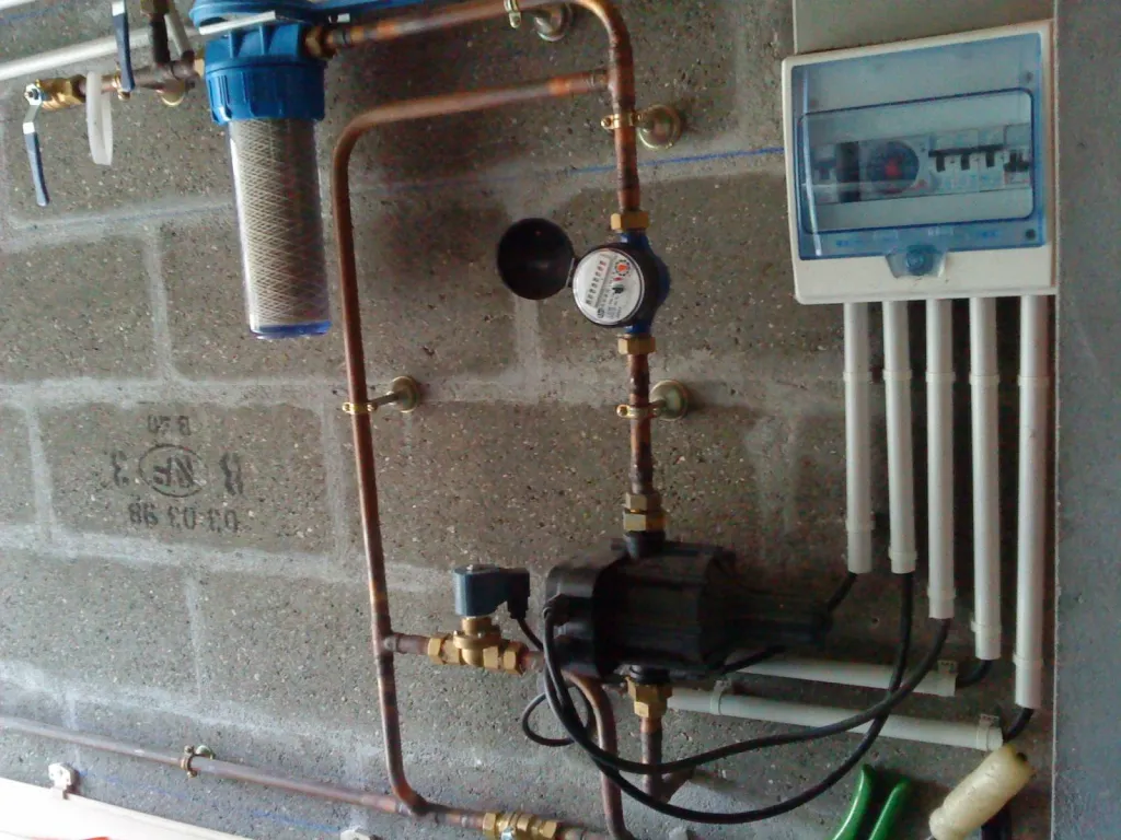 Système pompage de l'eau de pluie avec système de filtration à Bolbec