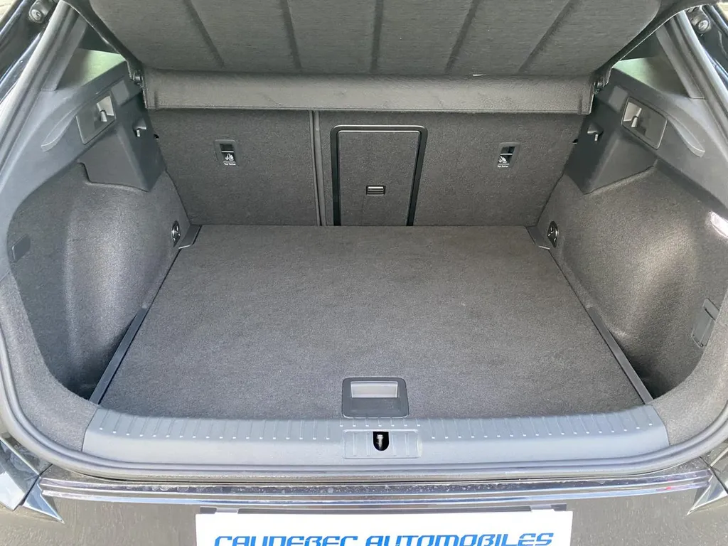 CUPRA Formentor d'occasion à vendre à proximité de Le Havre : SUV diesel automatique disponible chez Caudebec Automobiles