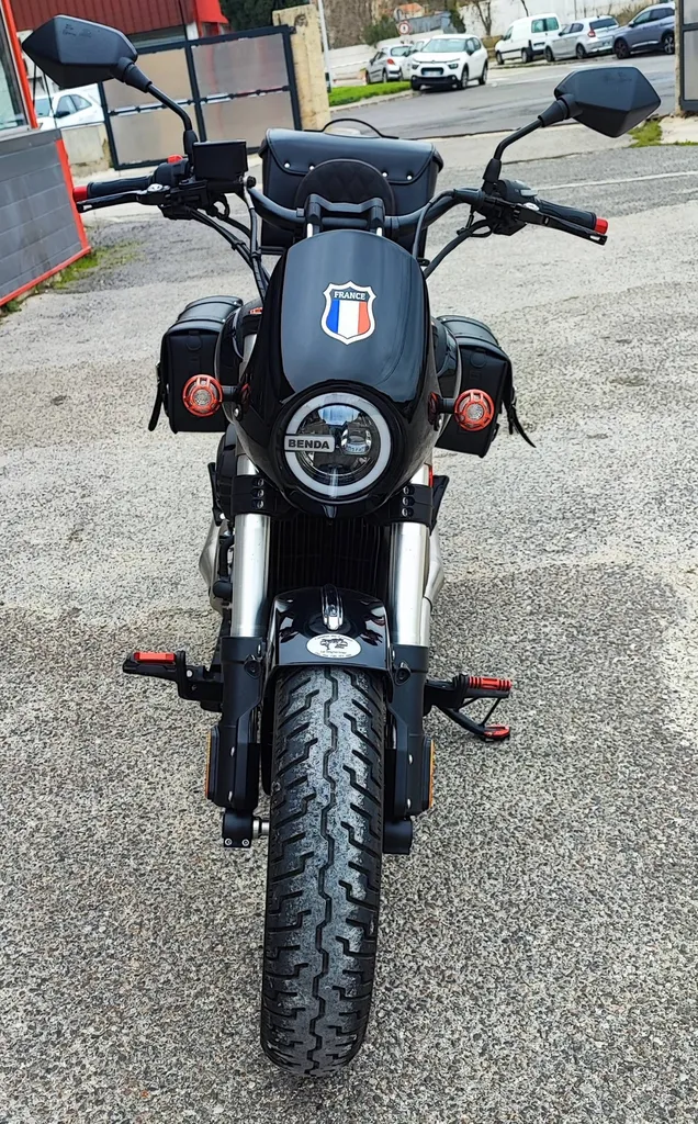 BENDA ROCK 300 DU 05/2024 AVEC 12550 KM.
