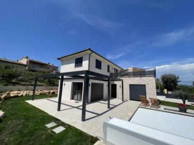 Pergola pour voiture pas cher à Cannes