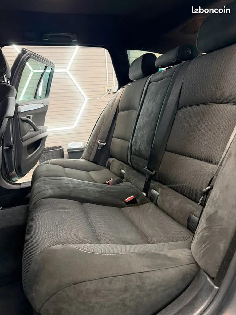 Acheter une BMW Série 5 535i 306 CHV Break avec boîte auto et siège électrique en alcantara - PACK M près de Cruseilles