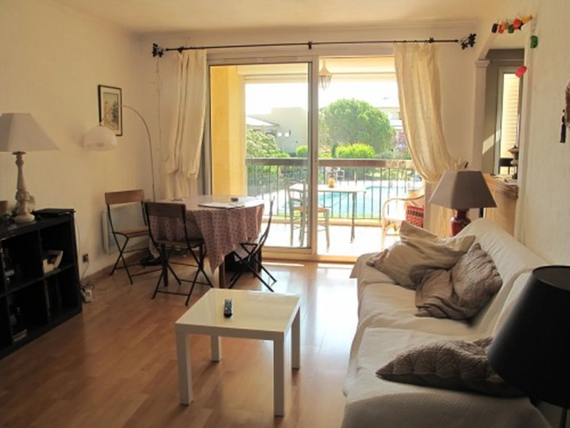 Appartement à l'achat 3 Cassis sur les hauteurs dans résidence gardée