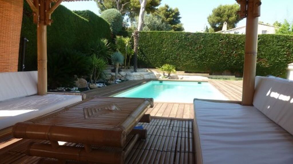 A l'achat villa 4/5 Cassis sur les hauteurs dans clos sécurisé