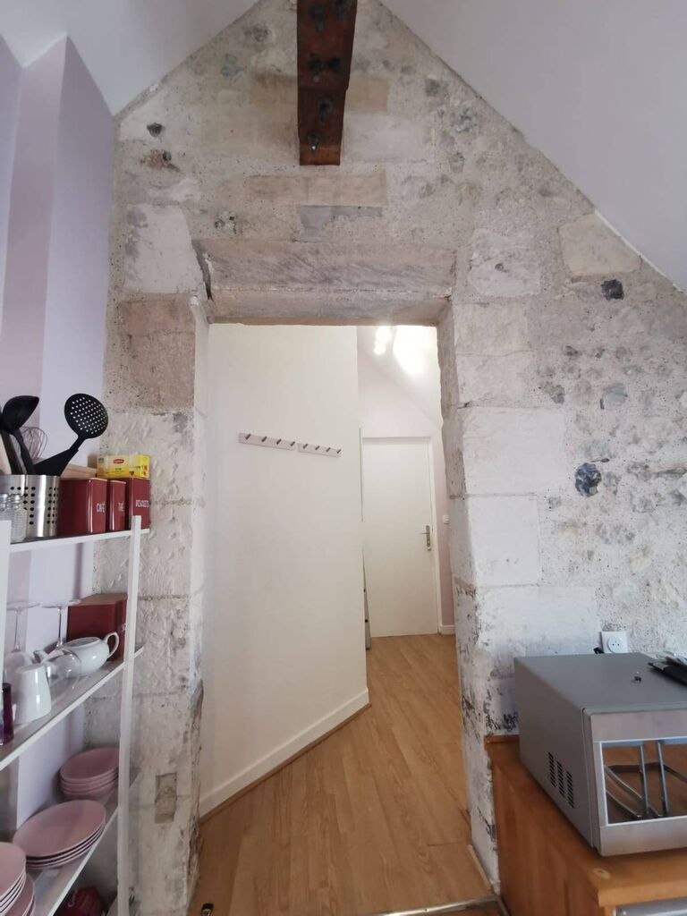 A acquérir, très beau studio situé à Honfleur dans le Calvados 14, alliant charme et caractère