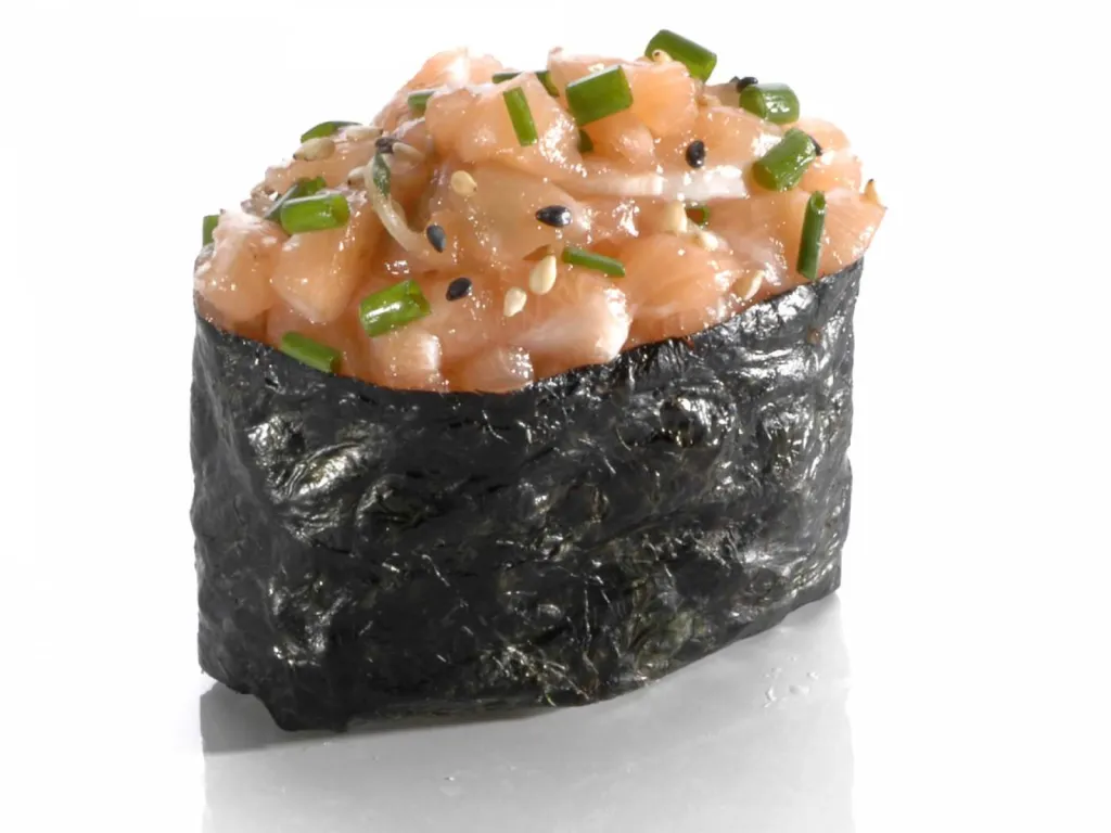 photo gunkan tartare saumon poireau ciboulette