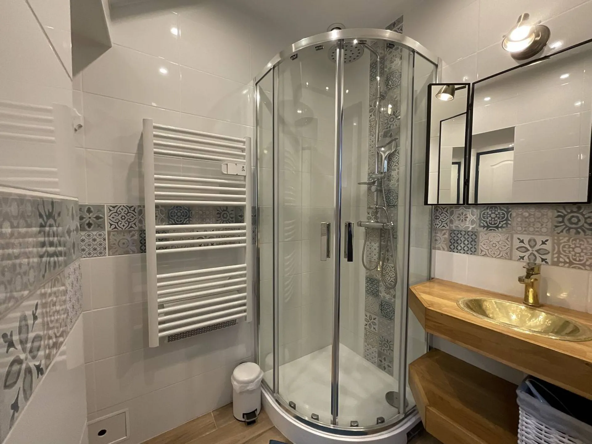 Maison de ville en bord de plage de 51.40m², avec cour, à proximité immédiate du centre-ville de Dieppe.