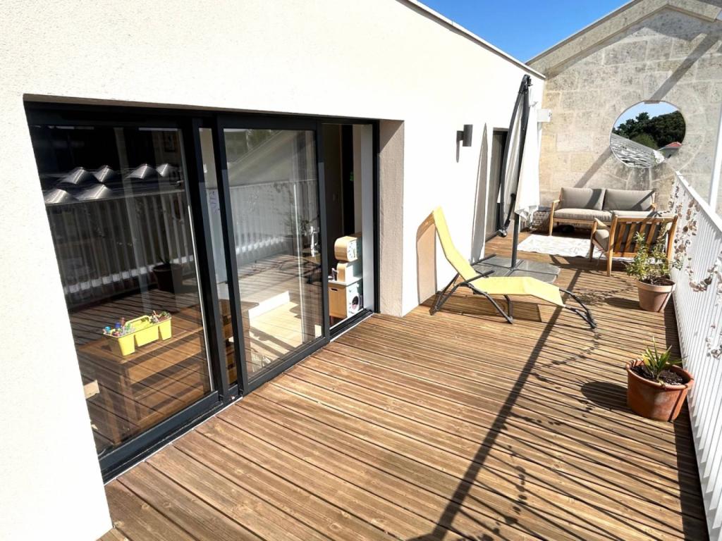 Beau T4 avec terrasses dans résidence de standing Bordeaux Caudéran  
