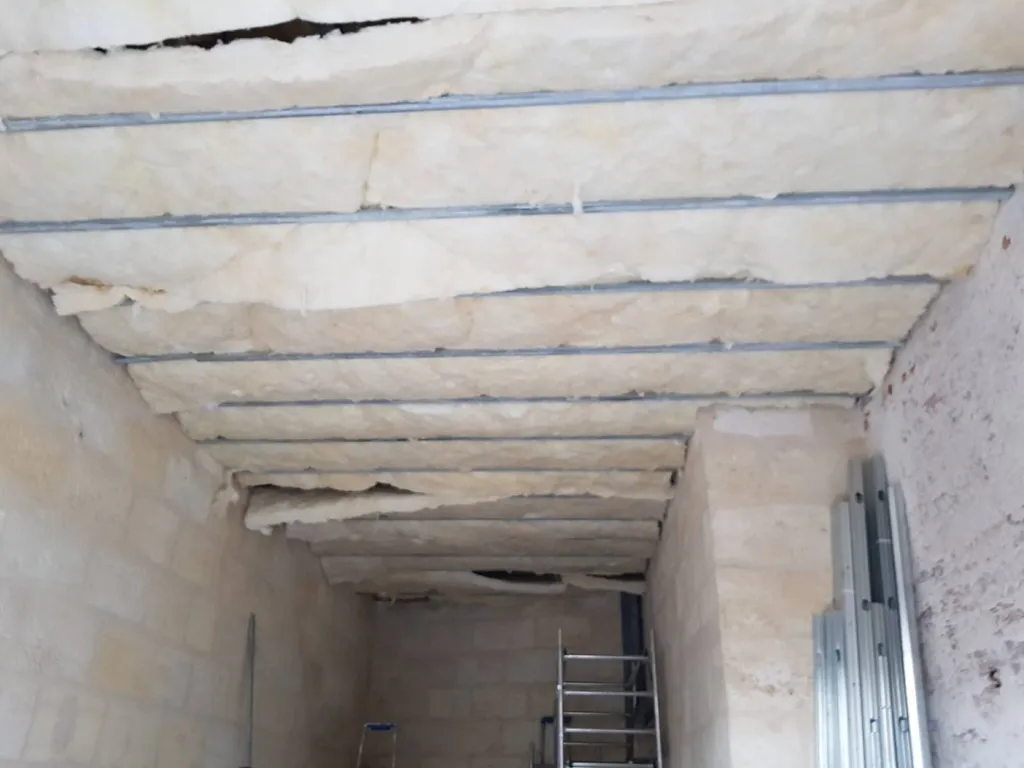 pose laine de verre en plafond Floirac