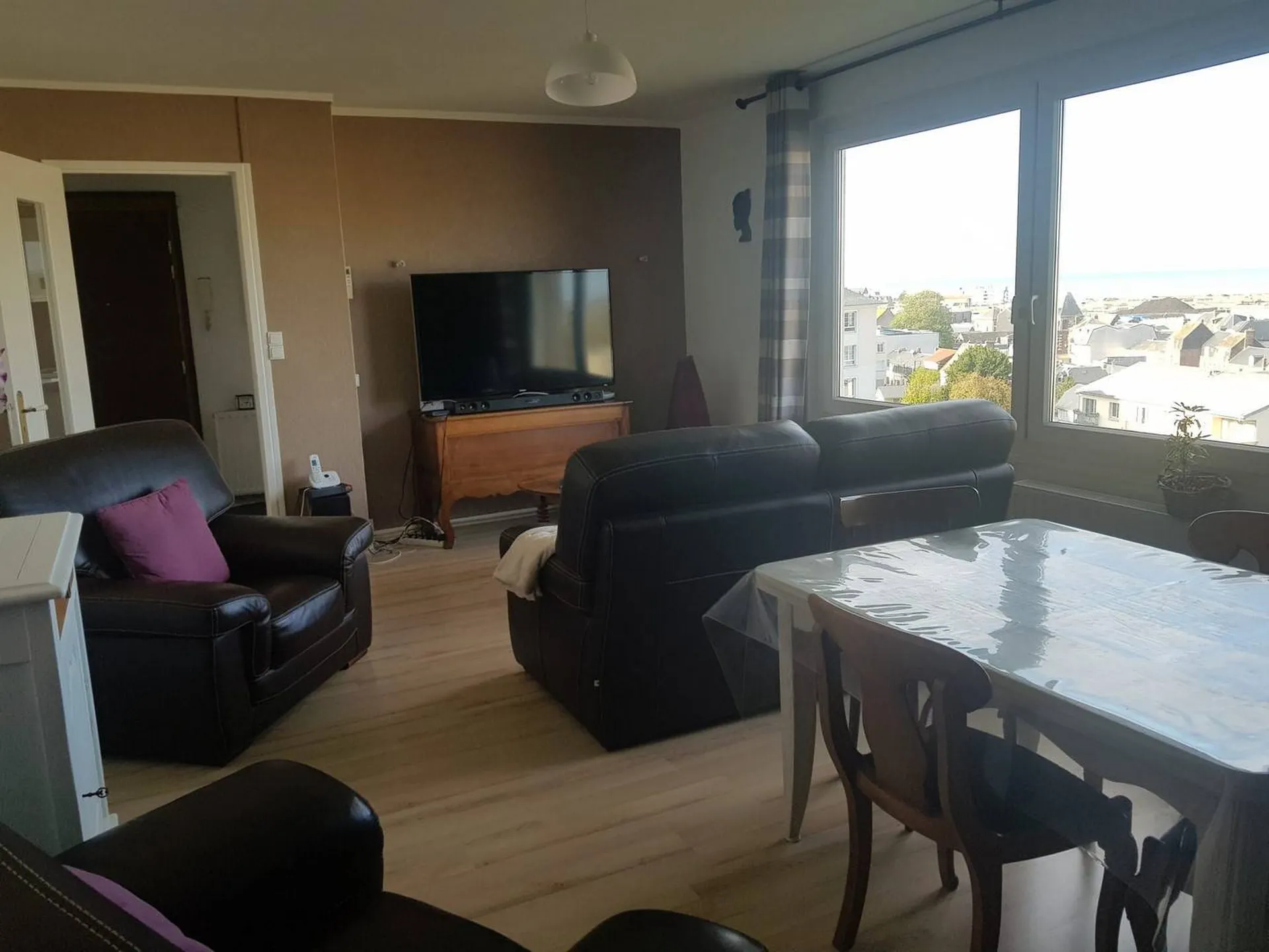 Appartement 4 pièces avec vue mer de 88,06m² Carrez situé au Tréport en Normandie.