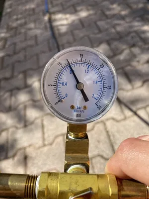 Trouver une fuite sans destruction sur une piscine béton à Talence en Gironde