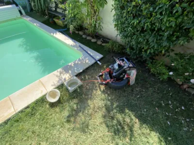 Photo d'une détection de fuite sur piscine liner non destructive à Orléans dans le 45