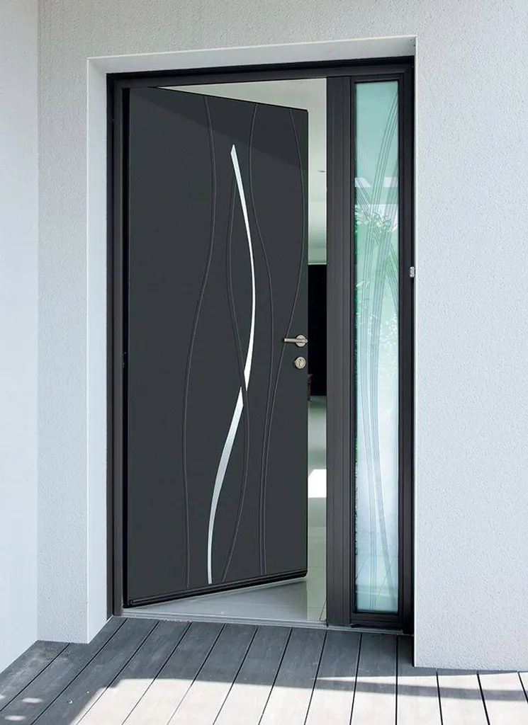 Installation de porte d'entrée en aluminium à haute performance thermique à Lyon