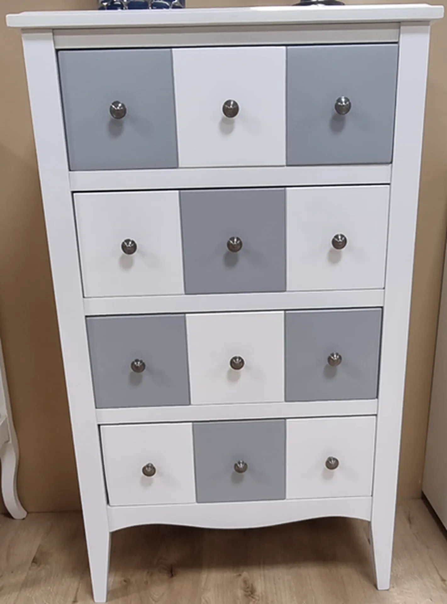 Vente commode 4 tiroirs de fabrication artisanale