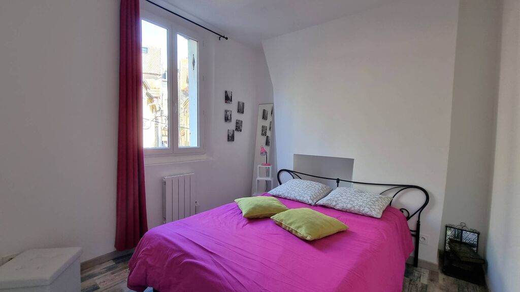 A vendre, bel appartement de 42 m² rénové et meublé, à deux pas de la mer. Dieppe 76200