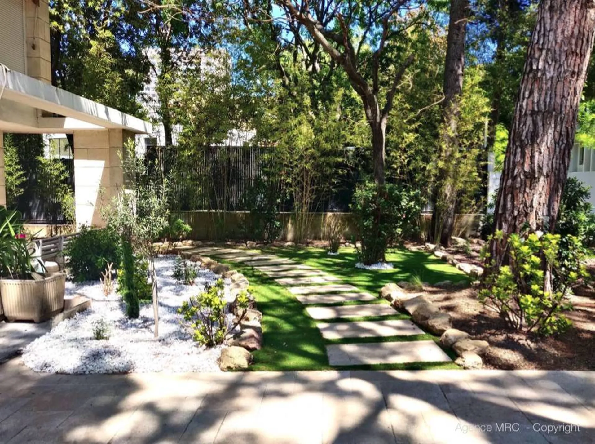 aménagement exterieur et jardin par architecte paysagiste à Aix-En-Provence 13100