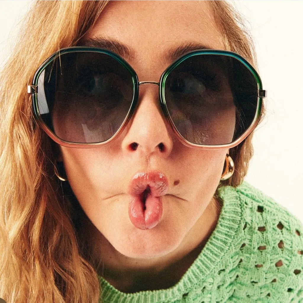 Vos lunettes de soleil Chloé dans votre opticien Universal vision à Saint Mitre les Remparts,les Pennes Mirabeau et Vitrolles