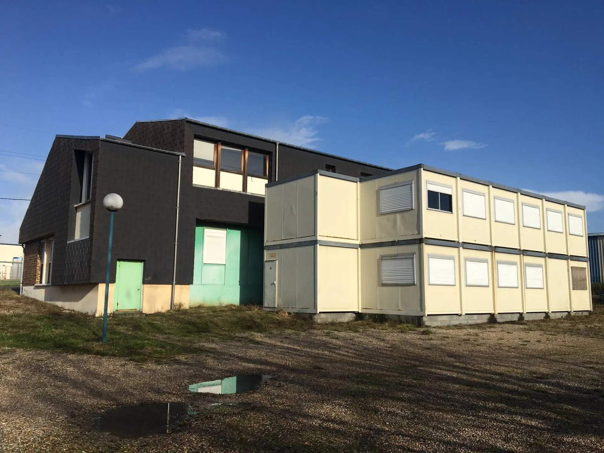 A vendre : Ensemble de 2 locaux industriels à Notre Dame de Gravenchon