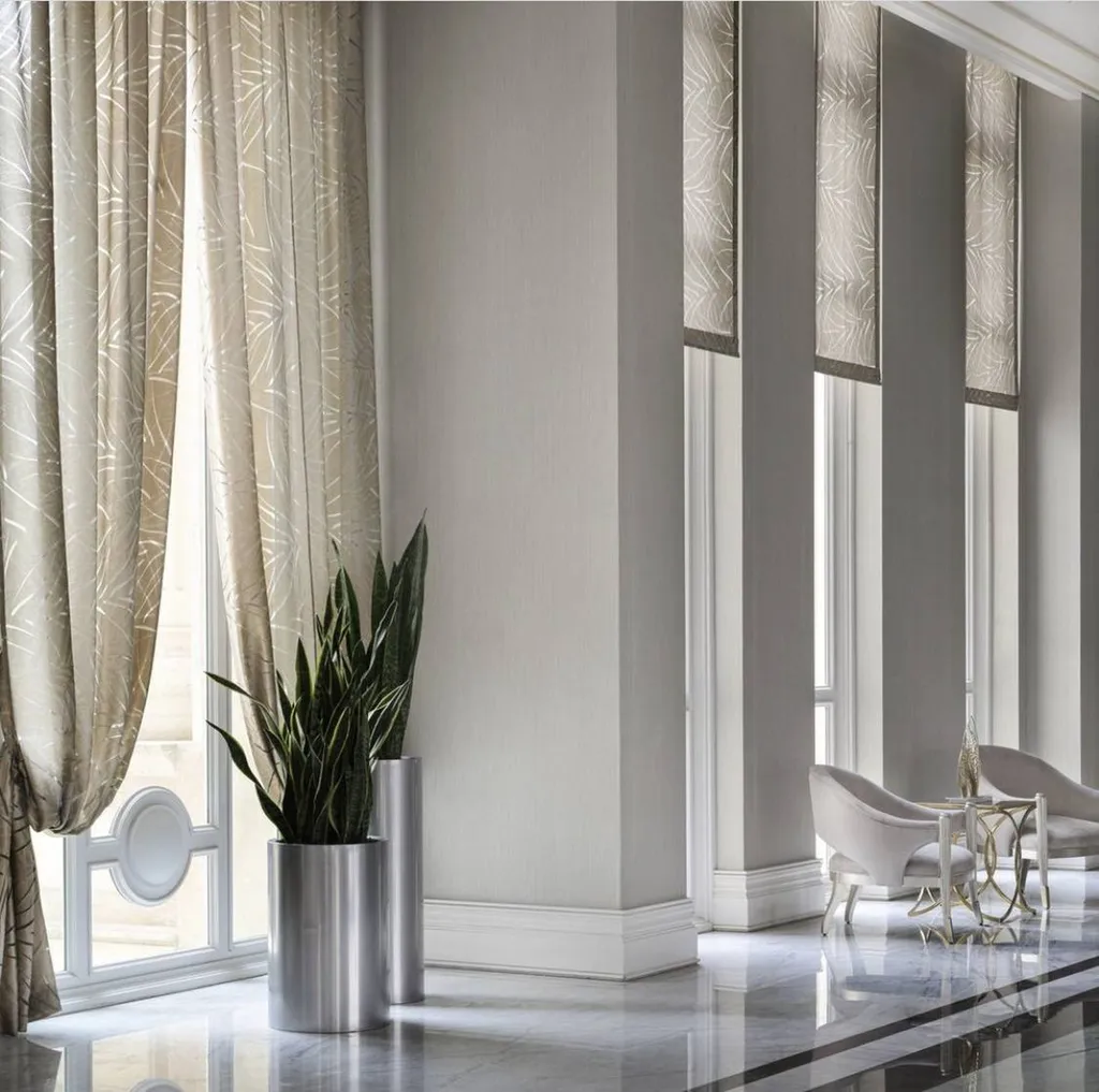 Confection de rideaux et voilages sur-mesure pour maison ou villa dans les Monts d’Or, près de Lyon