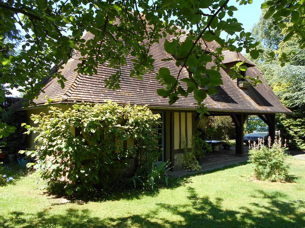 MAISON NORMANDE PROCHE CORMEILLES, NORMANDIE 14, A MOINS D'UNE HEURE DE DEAUVILLE