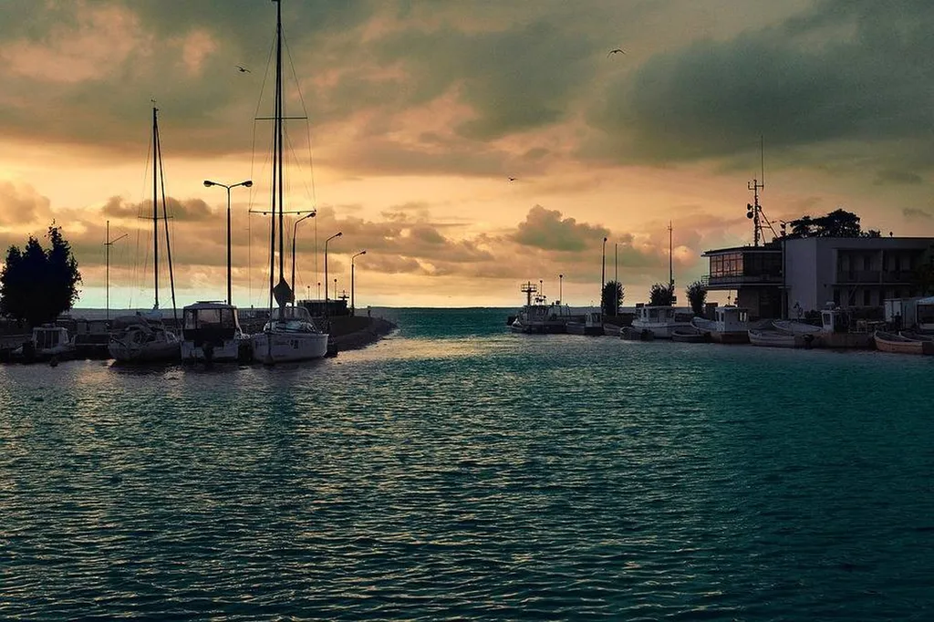 Transport exceptionnel de bateaux, Le Havre