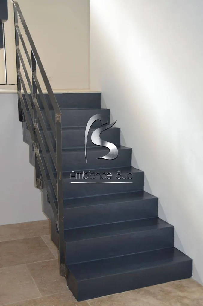 ESCALIER EN BETON CIRE TALOCHE LAMBESC