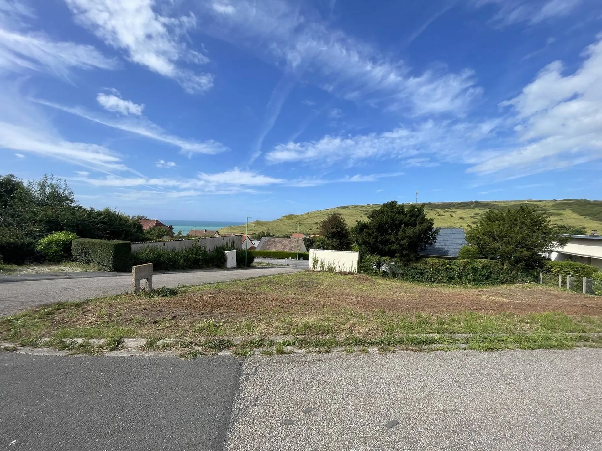 VENDU Proche des commerces, parcelle de terrain de 331 m² vue mer,  dans un village à 15 minutes de Dieppe, Seine Maritime 76