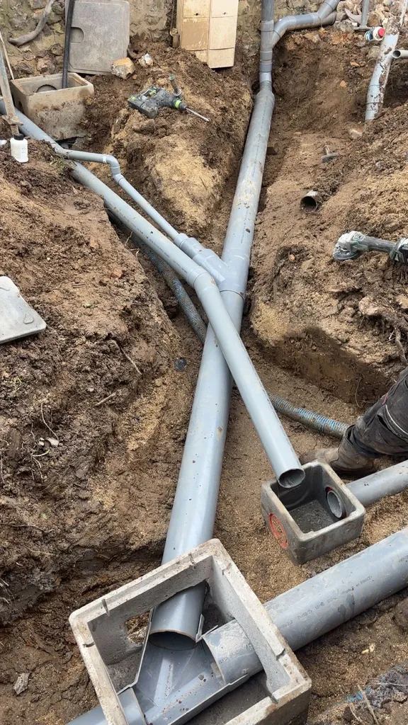Terrassement secteur Goderville : réalisation d'un tout à l'égout et évacuations pluviales de 170 m² linéaire diamètre 160
