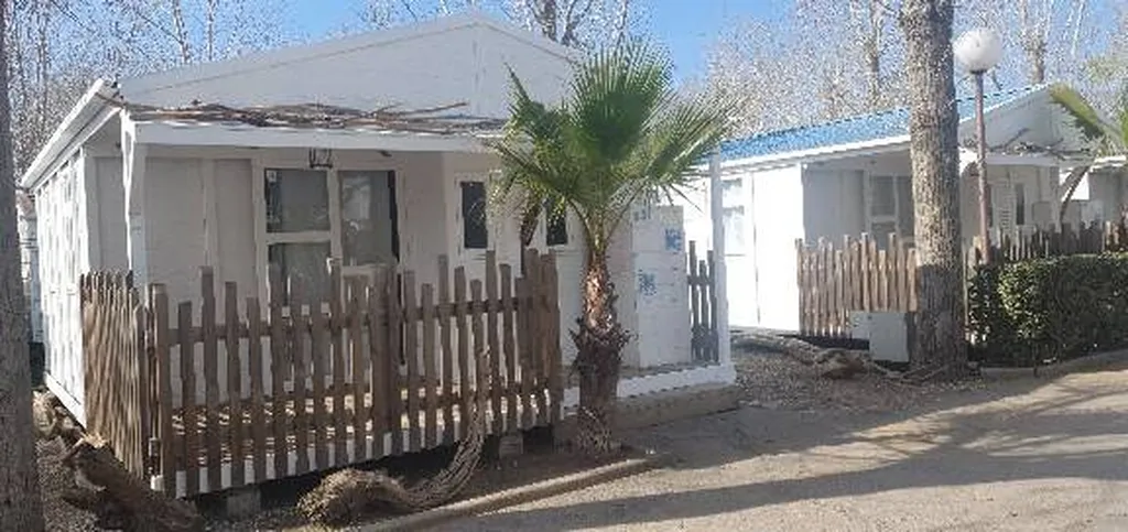 location de Chalet 5 couchages non climatisé à 150m de la plage à Vias- proche de Sète