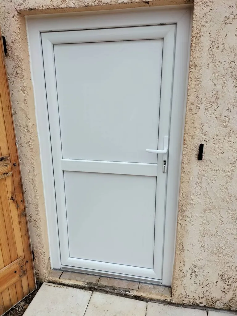 Pose de menuiseries en PVC à Villeurbanne