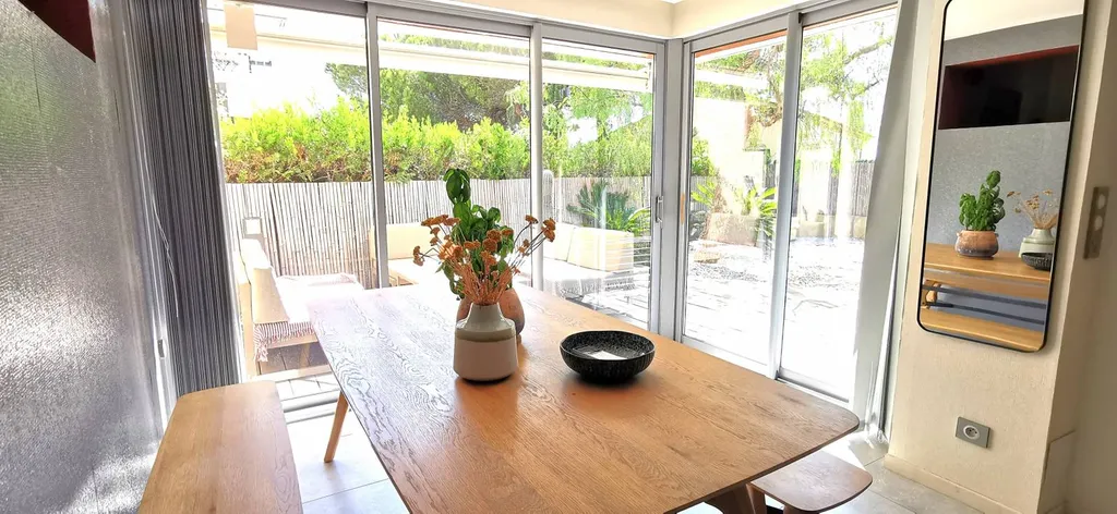 T2 à vendre Cassis en rez-de-jardin