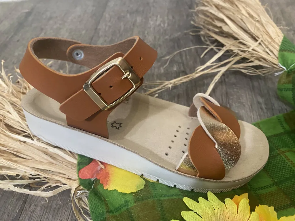 sandale filles en  grande taille près de Fronsac