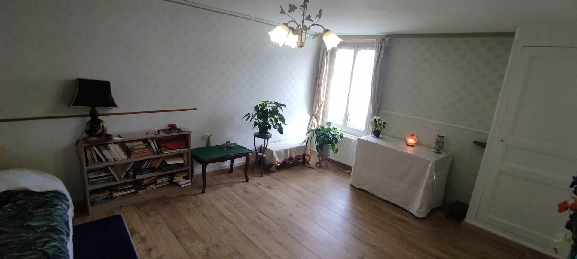 A vendre, à VIMOUTIERS (61120), charmante maison à colombages de 126 m² et son jardin de 125 m² à quelques pas du centre ville.