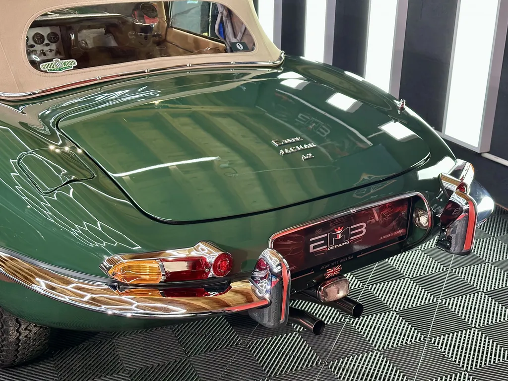 Detailing auto ouest lyonnais proche Limonest spécialisé Jaguar