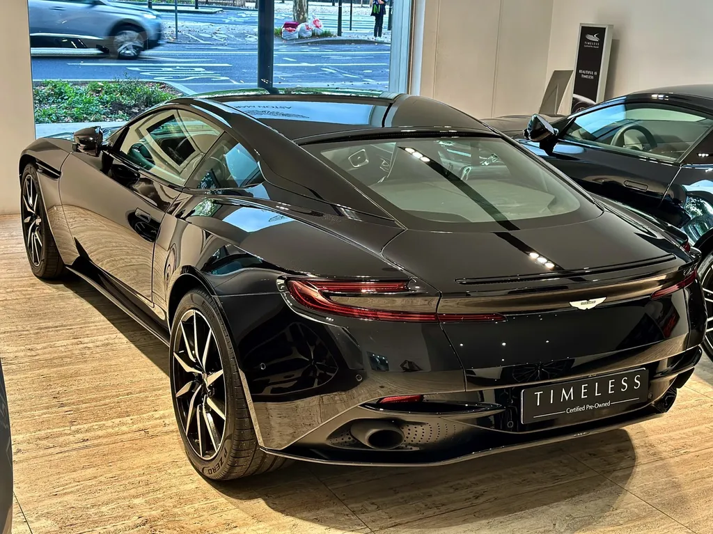 DETAILING Lyon protection traitement céramique Lyon film de protection PPF Lyon Aston Martin 