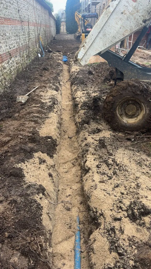Terrassement secteur Goderville : réalisation d'un tout à l'égout et évacuations pluviales de 170 m² linéaire diamètre 160