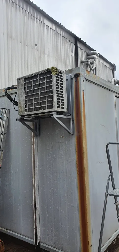 support de climatisation terminé dans le médoc