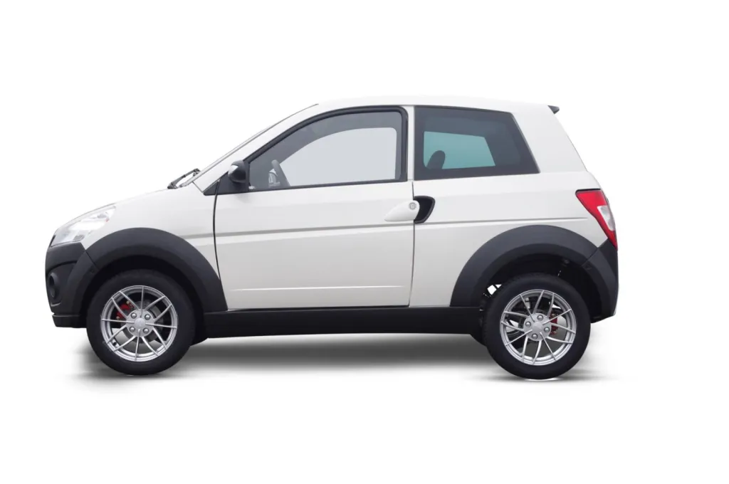 Vente Voiture Sans Permis LIGIER IXO 2 CLUB avec moteur DCI REVOLUTION et CLIMATISEE a Toulon dans le var 83