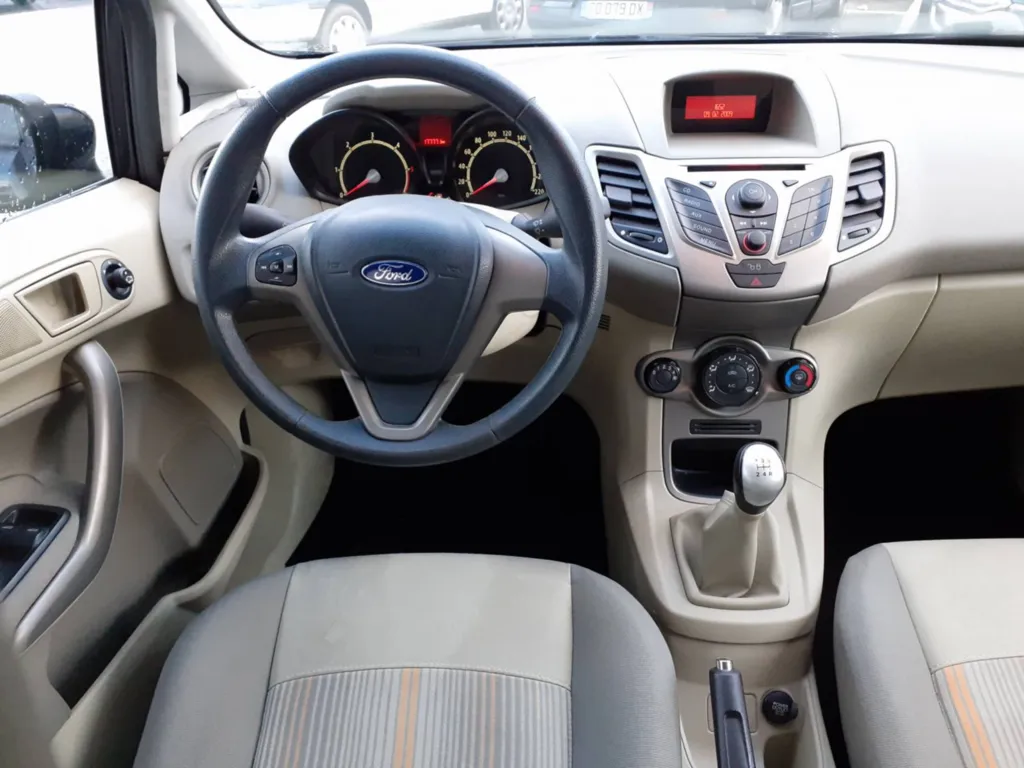 Ford FIESTA OCCASION 1.4 TDCI 68 TREND proche de Toulouse (Occitanie)