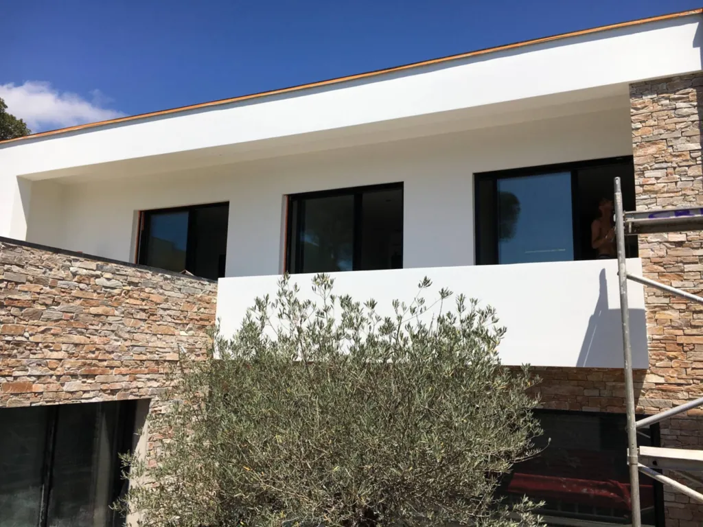 Entreprise générale de peinture intérieure & extérieure dans le Var et les Alpes Maritimes : AC CONCEPT