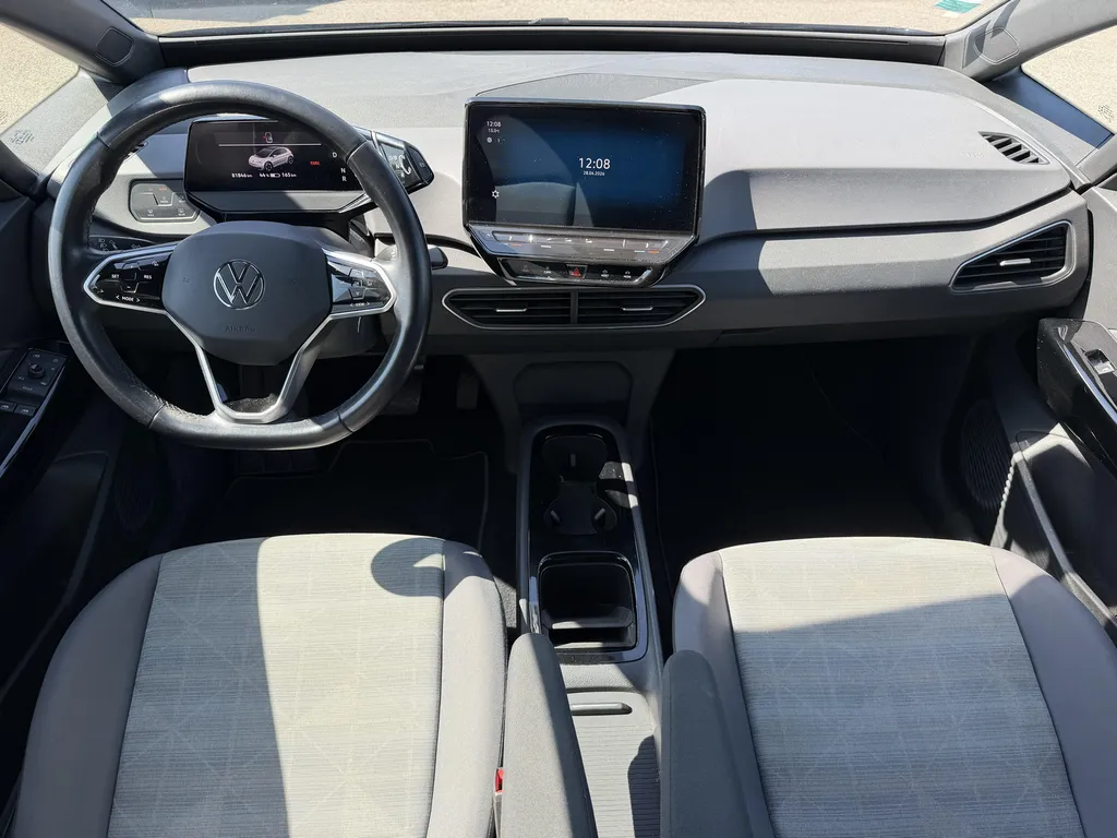 Volkswagen ID.3 occasion à La Frénaye : voiture électrique performante disponible chez votre concessionnaire proche du Havre et Rouen