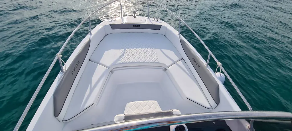 Bateau rigide open de Nautica Salpa à Bandol