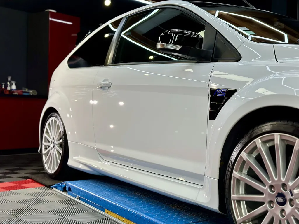 rénovation carrosserie lyon spécialiste du traitement céramique ouest lyonnais 