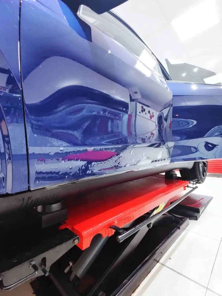 TESLA MODEL Y - PPF BLOC AVANT XPEL + TRAITEMENT CERAMIQUE GTECHNIQ A BRUXELLES